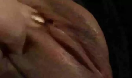 Busty milf recebe seu ânus apertado polido pono xeso por um pau grande