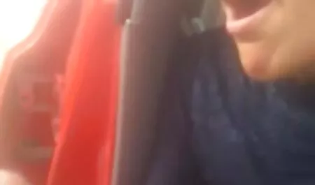 Peituda morena bronzeada bunda bateu em um iate no mar video ponor grátis