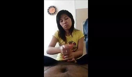 Uma jovem loira tenta surpreender um agente zoofilia video porn pornô no sexo anal com ele
