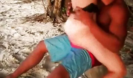 Dois relaxantes puta madura fode com caras em Sexo video pornor grátis em Grupo