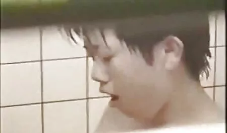 Mulher Madura trouxe um vizinho para se juntar a foda de seu marido sexovideogratis