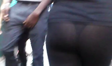 Modelo pornô chegando íntimo com um colega de gratis xnxx trabalho