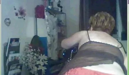 Uma estudante, Idiota, óculos, irritada e não protege pornoo xxxxx seu ânus da penetração