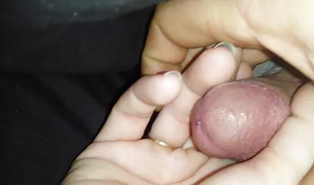 Jovem, latina, óculos, extremamente impertinente sexo grátis sem vírus e libertina no sexo com um cara