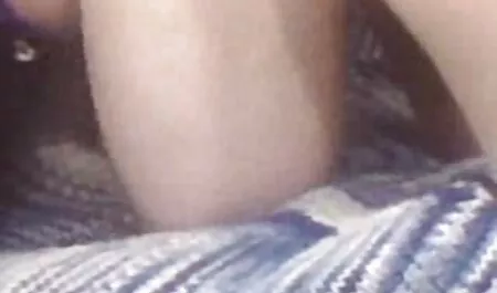 Um homem que ejaculou um sêmen na bunda de um leite quente. Depois quero ver os melhores vídeos pornô do fim de uma merda