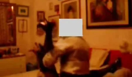 Jovem Amador Com Óculos Brutal irmã ela raspado buceta com videos sexo peludas um vibrador