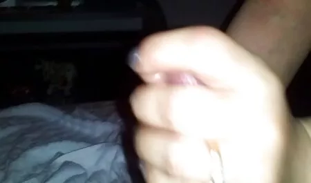 Loira com peitos falsos fode em óleo como olx pornô uma vaqueira