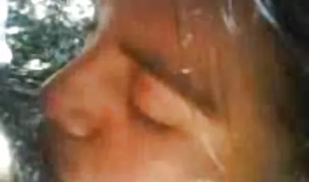 Maduro estrela pornô convencer uma jovem a ok google samba pornô foder com um vibrador