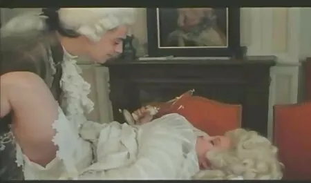 Os jovens húngaros video porno xx ajudam uns aos outros a atingir um grande orgasmo