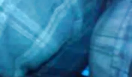 Uma jovem lesbicas sexo gratis mulher Asiática visitar um homem para o sexo fresco
