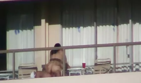Velha avó chupando pau preto e esperar para vê-lo em seu L. xnxx zoofilia gratis