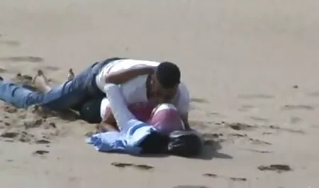 Dois lascivos Lésbicas maduras, fumar na cama e preguiçoso xvideos zoofilia grátis buceta