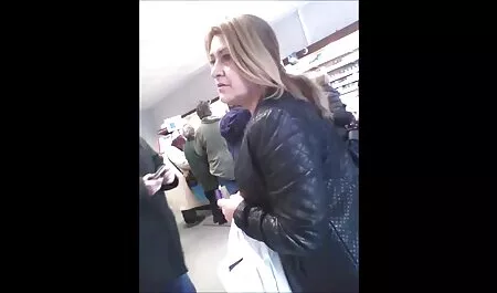 Uma jovem peituda peitos eu fiz uma massagem nos ombros para o dono da casa vídeo pornô grátis pornô doido e querendo irmã com ele